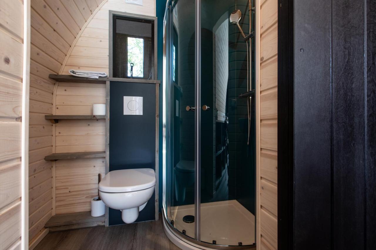 דוקום Pod Huisje Met Hottub מראה חיצוני תמונה